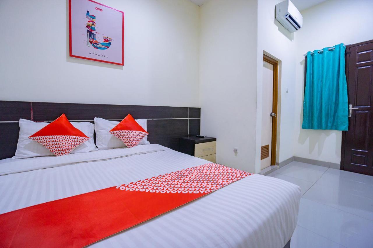 Oyo 2357 Syariah Grand Raudhah Hotel Jakarta Exterior foto
