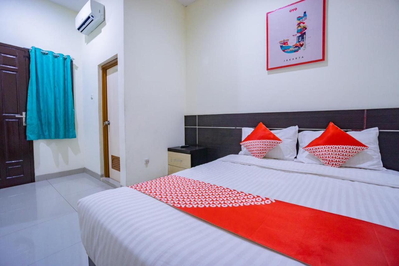 Oyo 2357 Syariah Grand Raudhah Hotel Jakarta Exterior foto